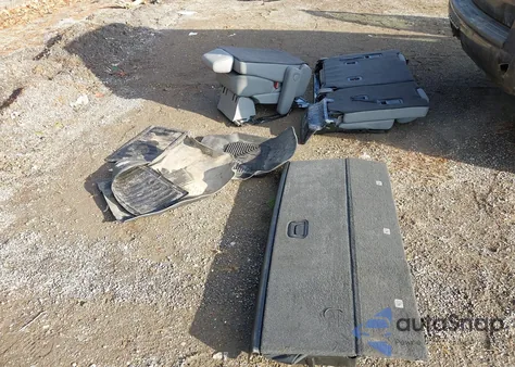 2020 Chevrolet Tahoe 4Wd Lt from USA, damaged, VIN 1GNSKBKC1LR241093